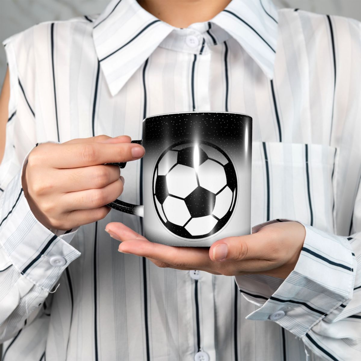 Soccer Ball Football Icon Mug  - Coffee Tea Icon 评论和价格